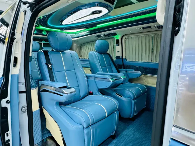 Mercedes-Benz V-Class — Фото автомобиля 8