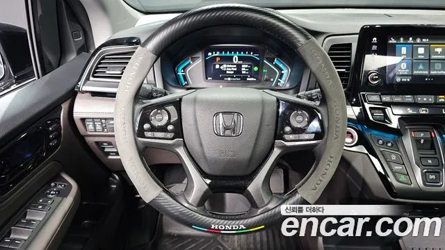 Honda Odyssey — Фото автомобиля 13