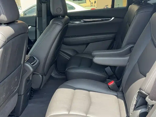 Cadillac XT6 — Фото автомобиля 12