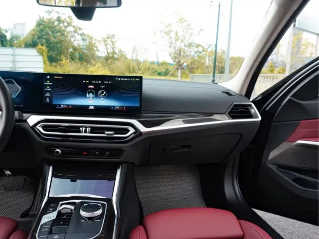 BMW 3 Series — Фото автомобиля 14
