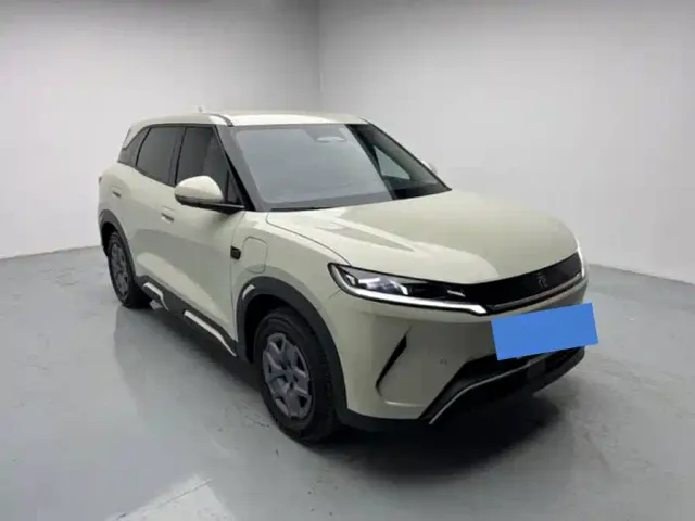 BYD Yuan UP — Фото автомобиля 2