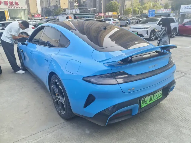 Xiaomi SU7 — Фото автомобиля 7