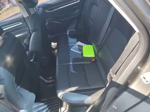 Geely Emgrand — Фото автомобиля 21