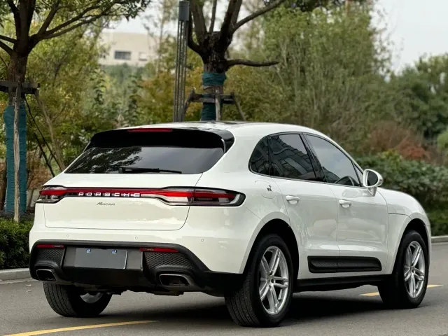 Porsche Macan — Фото автомобиля 9