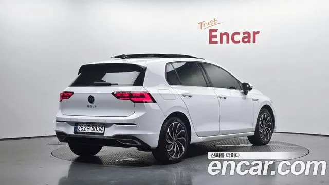 Volkswagen Golf Golf 8 поколение 2.0 TDI Prestige — Фото автомобиля 2