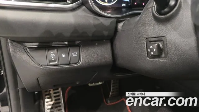 Genesis G70 — Фото автомобиля 27