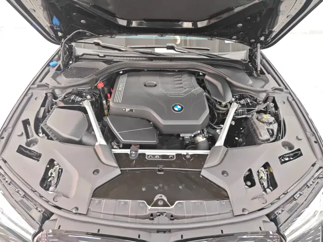 BMW 5 Series — Фото автомобиля 22