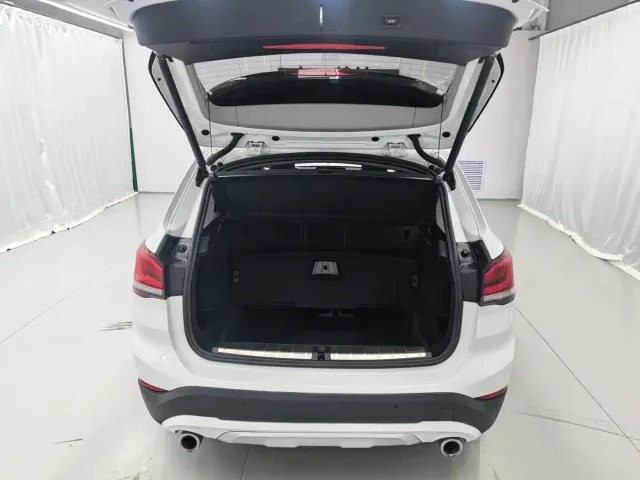 BMW X1 — Фото автомобиля 18