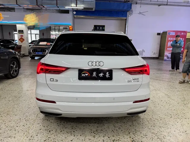 Audi Q3 — Фото автомобиля 5
