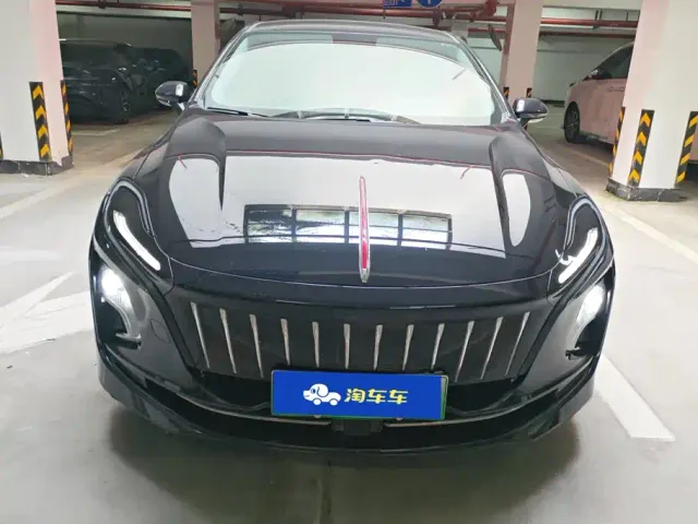 Hongqi E-QM5 — Фото автомобиля 2