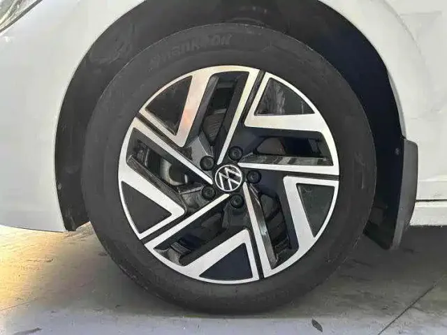 Volkswagen Sagitar — Фото автомобиля 5
