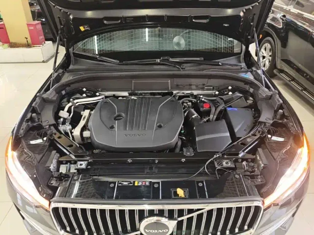 Volvo XC60 — Фото автомобиля 19