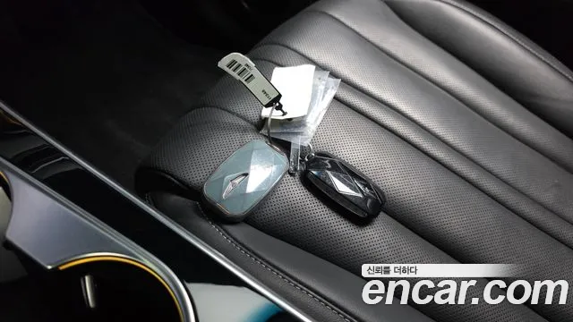 Genesis GV80 2.5T Бензин 2WD — Фото автомобиля 17