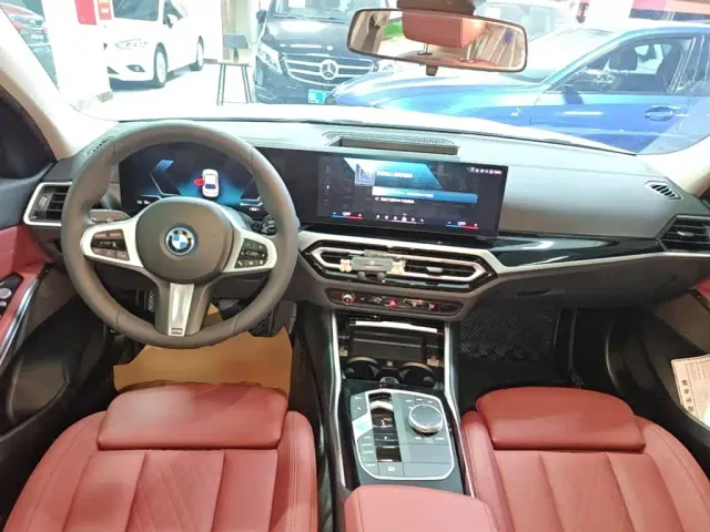 BMW i3 — Фото автомобиля 9