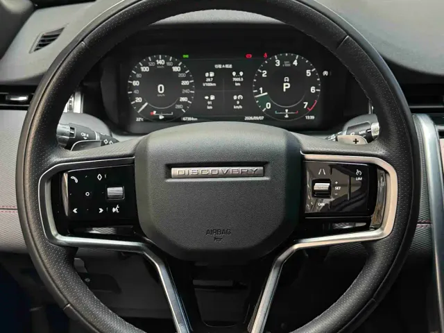 Land Rover Discovery Sport — Фото автомобиля 11