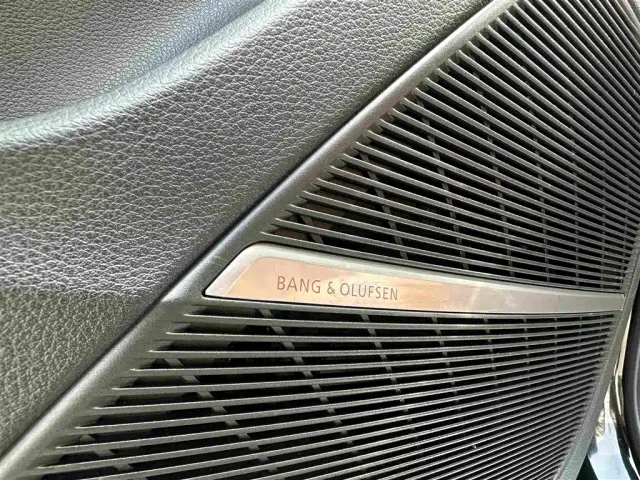 Audi Q7 — Фото автомобиля 18