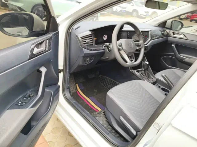 Volkswagen Lavida — Фото автомобиля 15