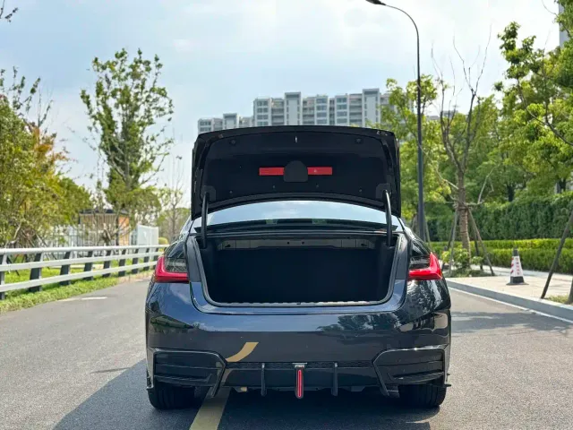 BMW i3 — Фото автомобиля 3