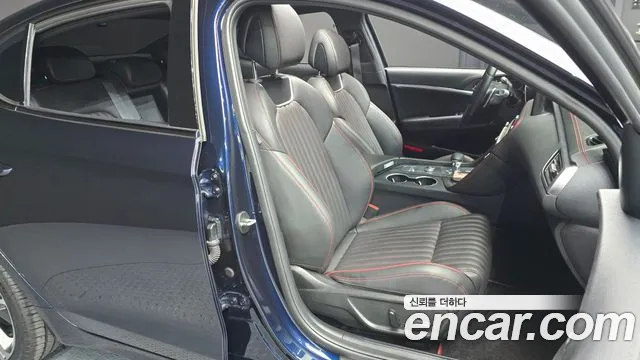 Genesis G70 — Фото автомобиля 24