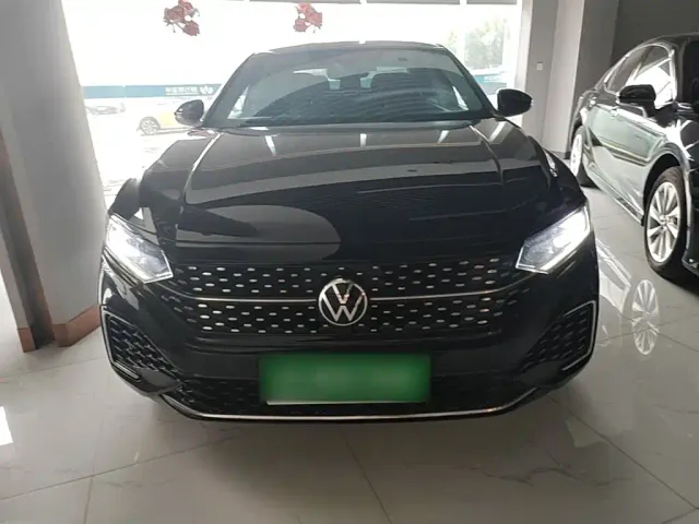 Volkswagen Passat — Фото автомобиля 2