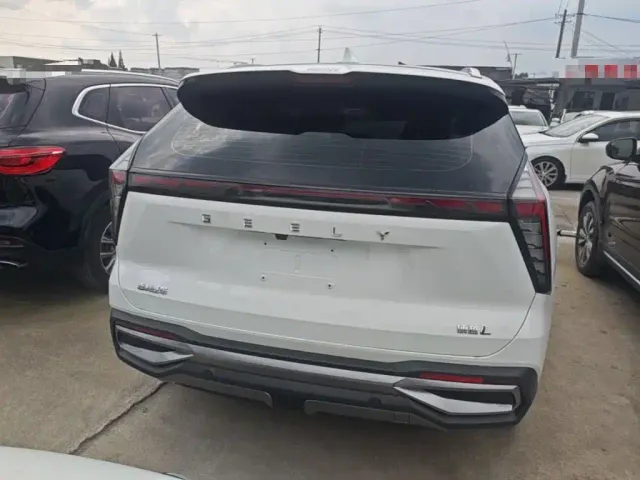 Geely Boyue L — Фото автомобиля 5