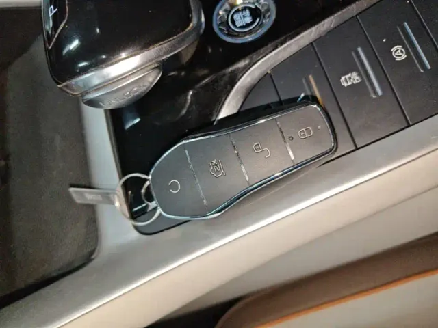 BYD Song Pro — Фото автомобиля 8