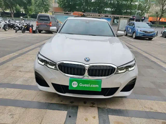 BMW 3 Series — Фото автомобиля 2