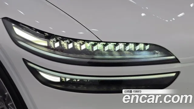 Genesis GV70 — Фото автомобиля 7