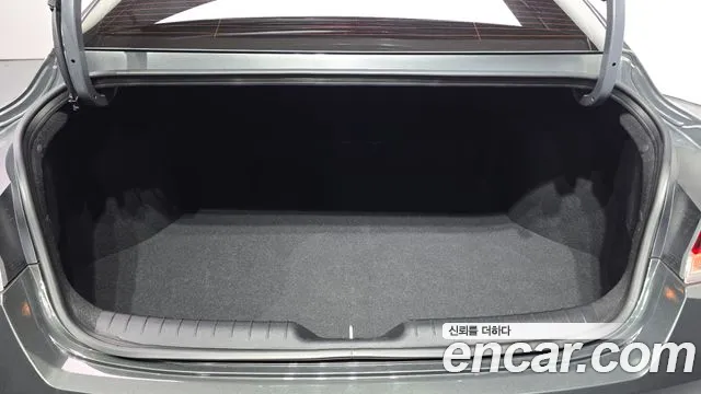 Hyundai AVANTE Avante (CN7) — Фото автомобиля 17