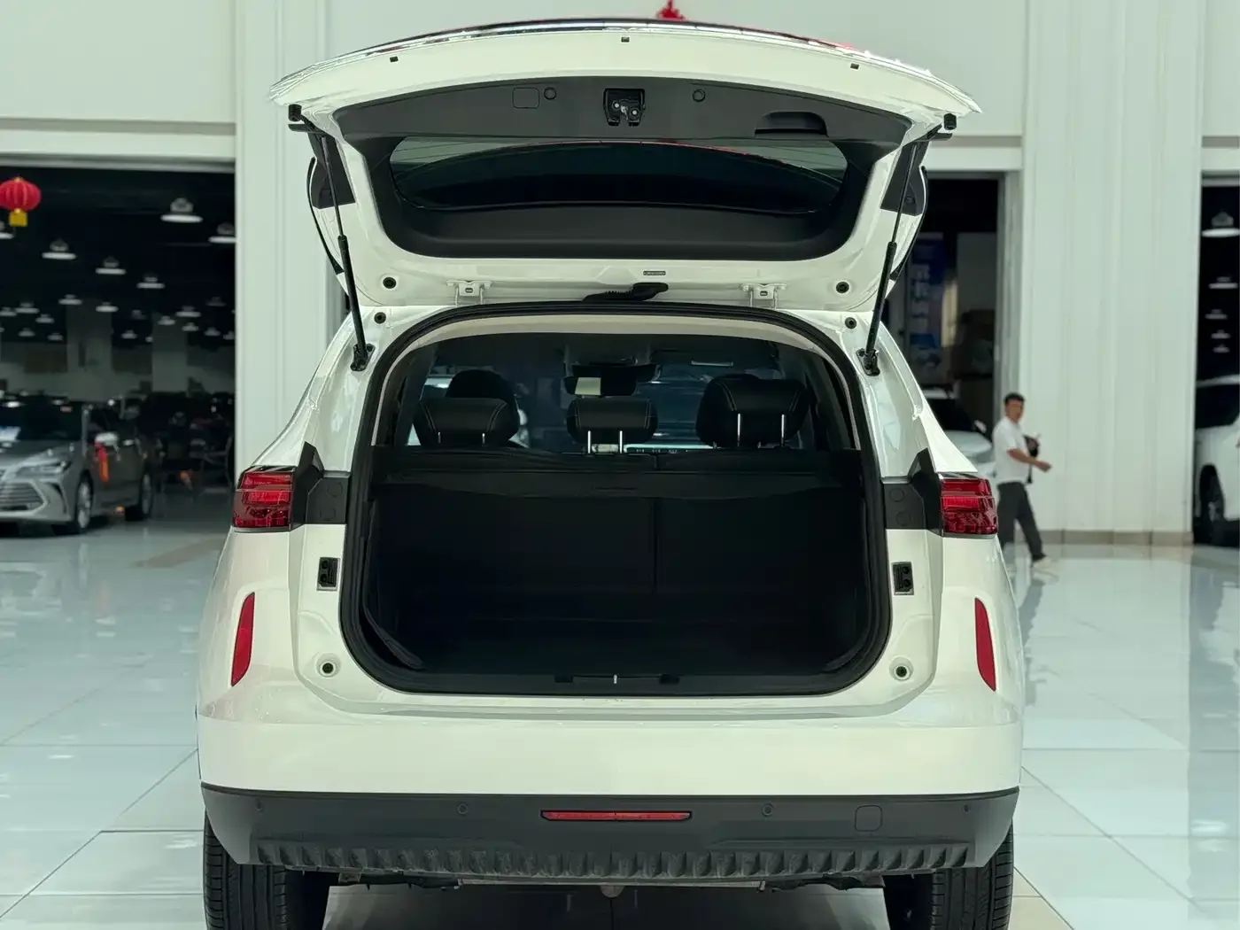 Haval Haval H6 2024 Model 1.5T 2WD Classic Edition — Фото автомобиля 17