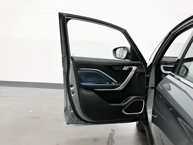 Geely Jiaji — Фото автомобиля 8