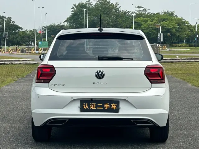 Volkswagen Polo — Фото автомобиля 4