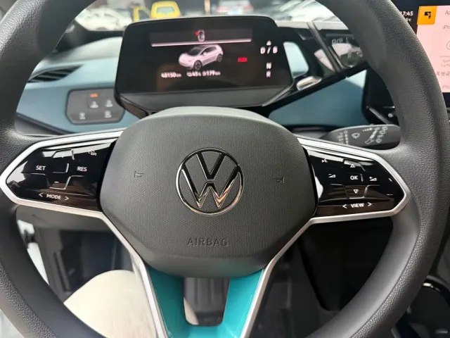 Volkswagen ID.3 — Фото автомобиля 24