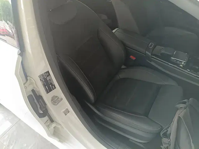 Mercedes-Benz A-Class — Фото автомобиля 24