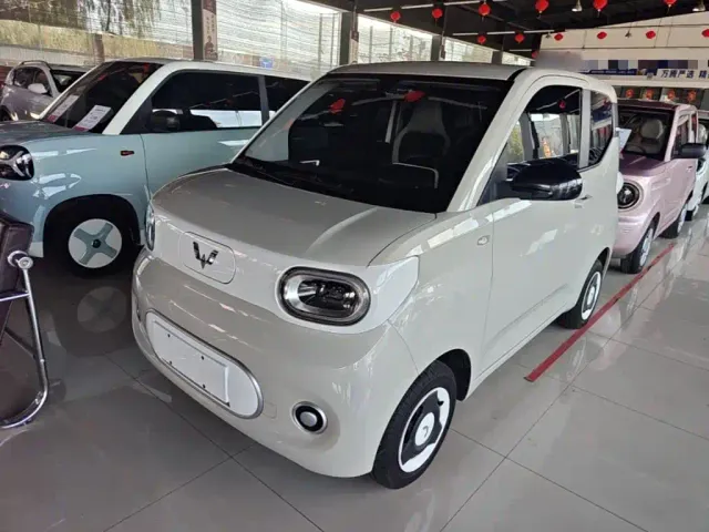 Фотография автомобиля — Wuling Hongguang Mini EV