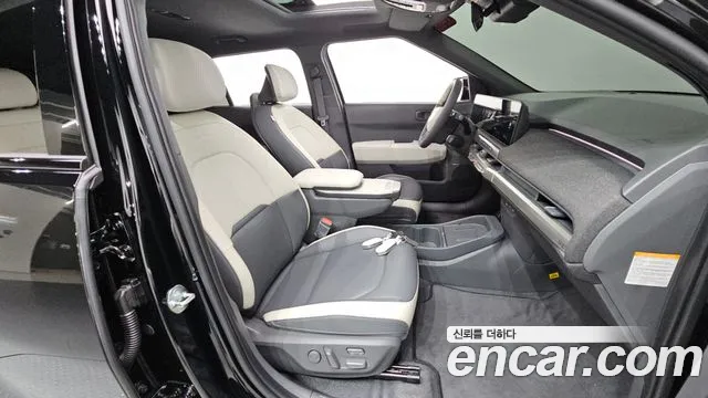 Kia EV3 Long Range 2WD — Фото автомобиля 12