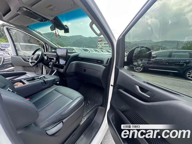 Hyundai Staria Staria Tourer 9 мест — Фото автомобиля 9