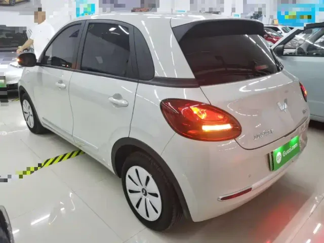 Wuling Bingo — Фото автомобиля 4