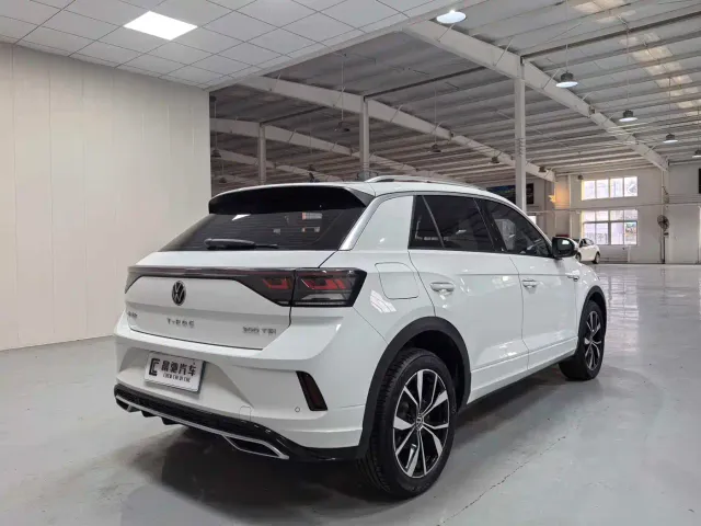 Volkswagen T-Roc — Фото автомобиля 4