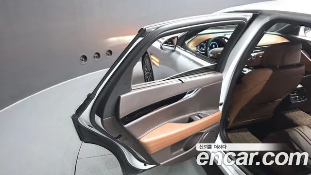 Genesis G80 Бензин 2.5 турбо AWD — Фото автомобиля 18