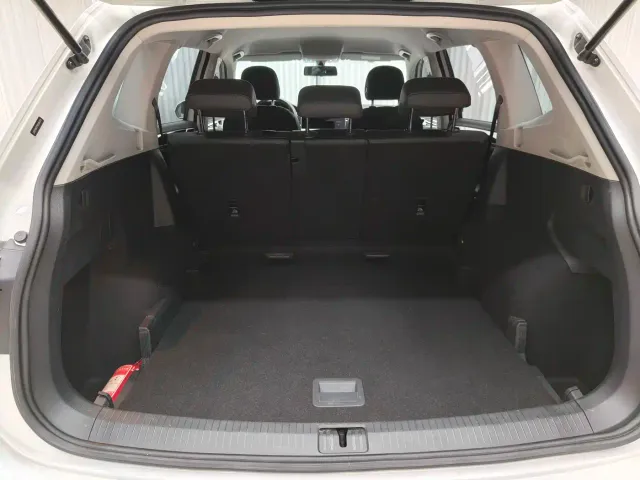 Volkswagen Tiguan L — Фото автомобиля 19