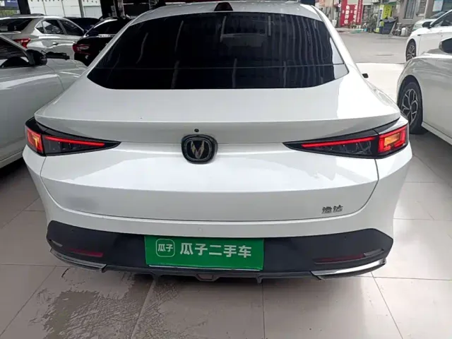Changan Lamore — Фото автомобиля 5