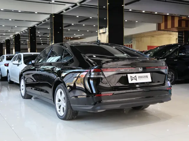 Honda Accord — Фото автомобиля 19