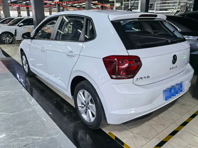 Volkswagen Polo — Фото автомобиля 4