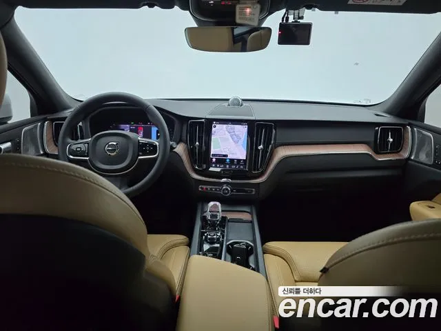 Volvo XC60 2nd Gen — Фото автомобиля 11