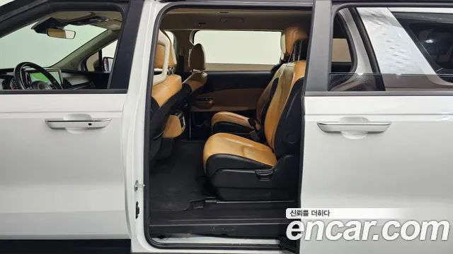 Kia Canival Carnival 4 поколение Бензин 9 мест Prestige — Фото автомобиля 11