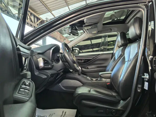 Subaru Outback — Фото автомобиля 4