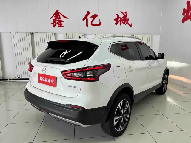 Nissan Qashqai — Фото автомобиля 4