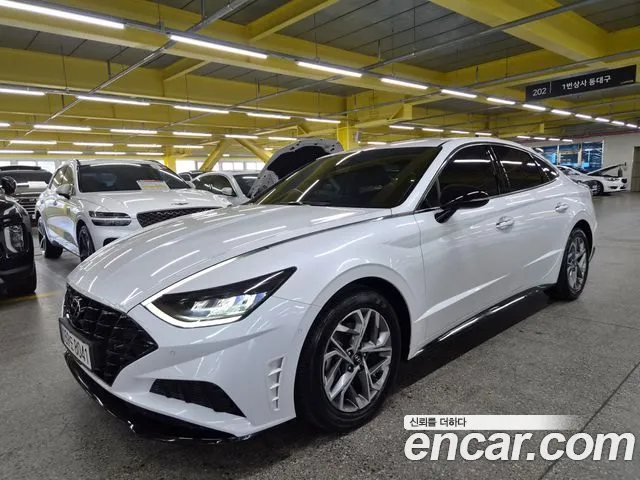 Фотография автомобиля — Hyundai Sonata DN8