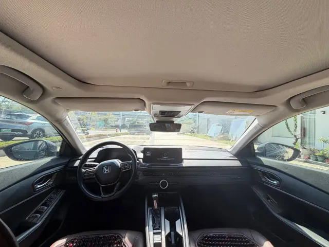 Honda Accord — Фото автомобиля 7